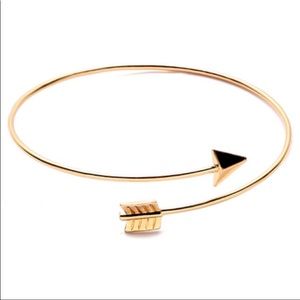 🎉LAST ONE🎉 Gold Arrow Bracelet